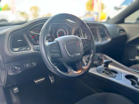 Used 2020 Dodge Challenger R/T Scat Pack RWD image 18
