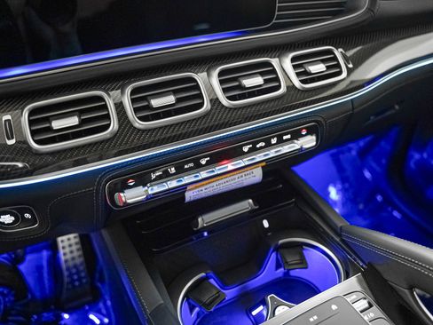 New 2026 Mercedes-Benz GLS 63 AMG 4MATIC image 23