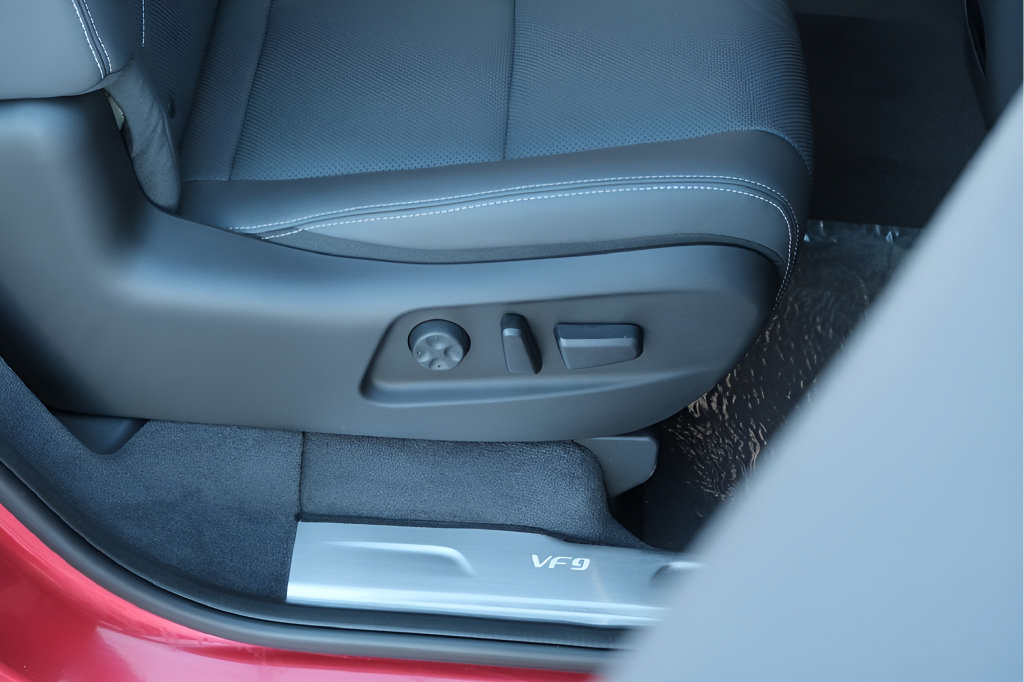 New 2024 VinFast VF 9 Plus AWD/4WD image 20