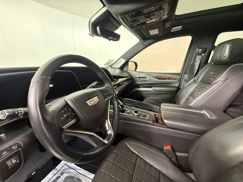 Used 2021 Cadillac Escalade Sport Platinum AWD/4WD image 11