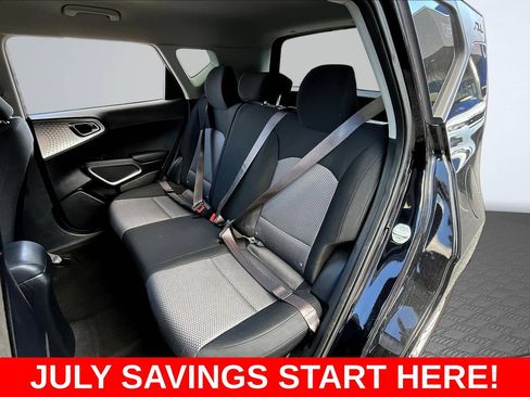 Used 2022 Kia Soul LX FWD image 27