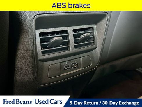 Used 2025 GMC Canyon Denali AWD/4WD image 32