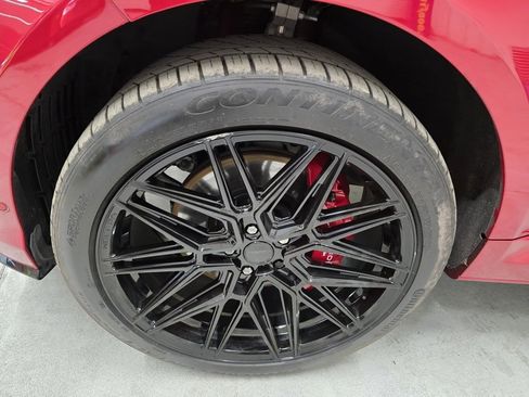 Used 2022 Land Rover Range Rover Sport SVR image 12