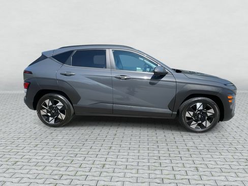 Used 2024 Hyundai Kona SEL FWD image 9