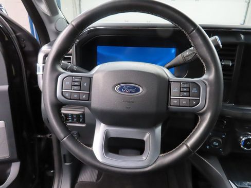 Used 2025 Ford F250 Lariat w/ Black Appearance Package image 49