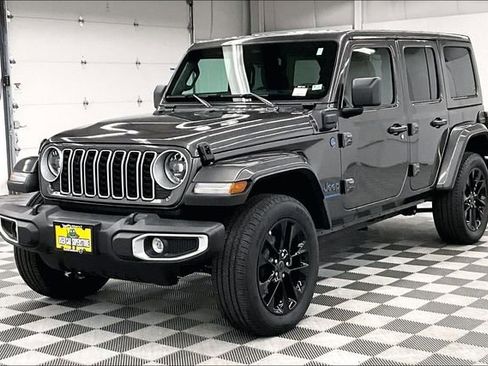 Used 2025 Jeep Wrangler Sahara 4xe w/ Safety Group image 12