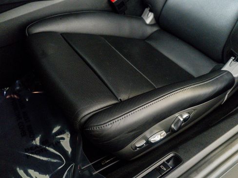 Used 2015 Porsche 911 Turbo w/ Sport Chrono Package image 29