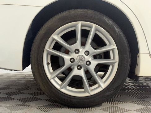 Used 2010 Nissan Maxima 3.5 SV w/ Cold Pkg FWD image 35