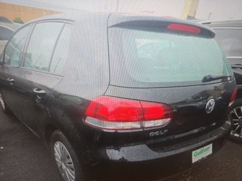 Used 2013 Volkswagen Golf 4-Door FWD image 5