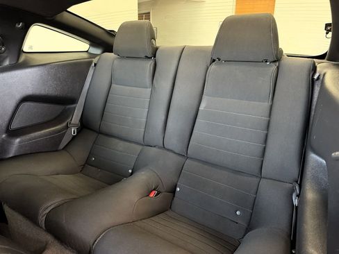 Used 2013 Ford Mustang GT image 37