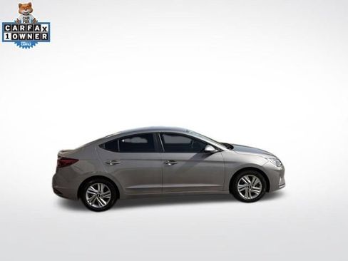 Used 2020 Hyundai Elantra SEL w/ Cargo Package (C1) FWD image 2