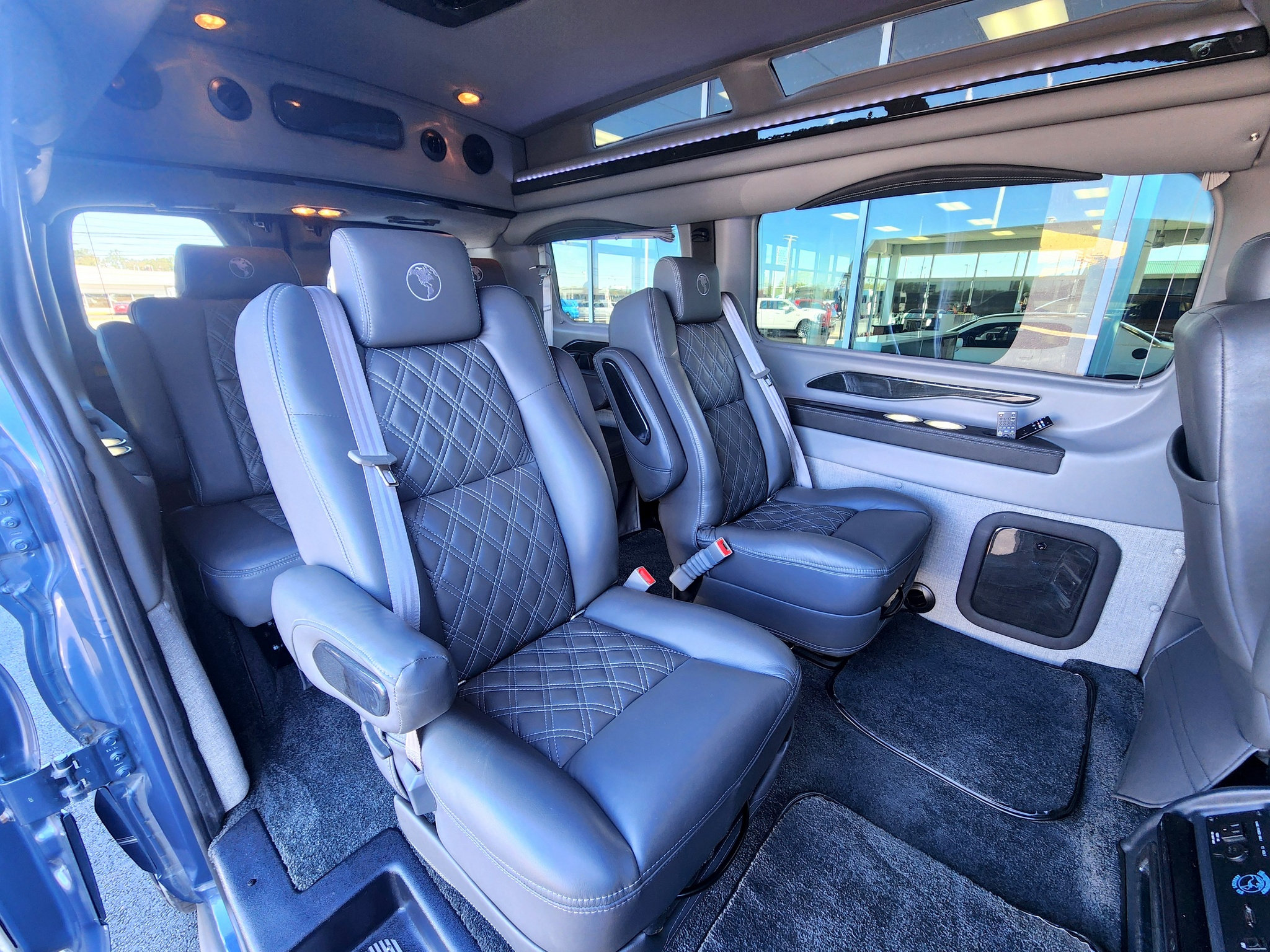 Used 2023 Ford Transit 150 Low Roof AWD image 20