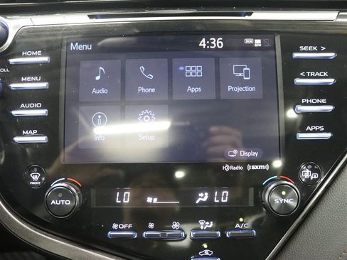 Used 2020 Toyota Camry XLE FWD image 34