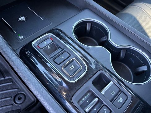 Used 2023 Honda Pilot Elite image 19