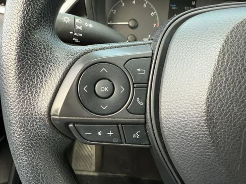 Used 2023 Toyota Corolla LE FWD image 11