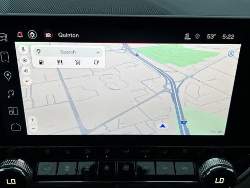 Used 2024 GMC Canyon Denali image 10