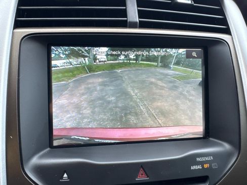 Used 2011 Ford Edge SEL w/ 202A Rapid Spec Order Code image 23