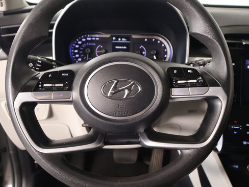 Used 2024 Hyundai Tucson SEL FWD image 3
