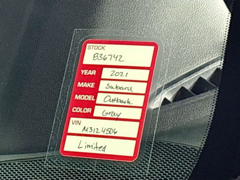 Used 2021 Subaru Outback Limited image 26