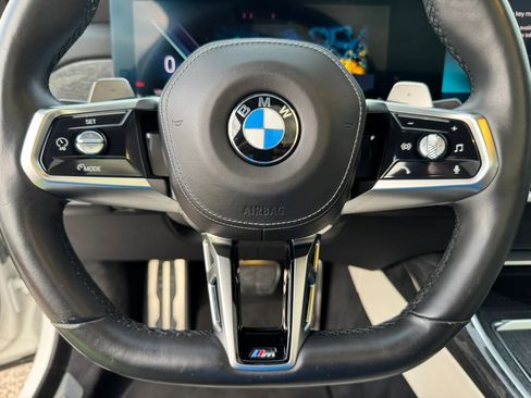 Used 2023 BMW 760i xDrive w/ Executive Package AWD/4WD image 43