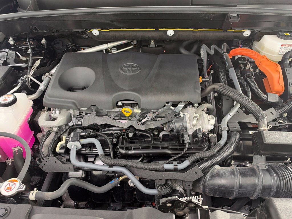 Used 2023 Toyota Venza XLE AWD/4WD image 21