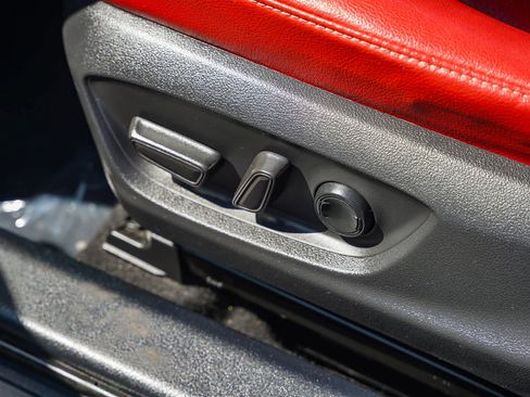 Used 2021 Toyota Camry XSE w/ Navigation Upgrade Package image 22