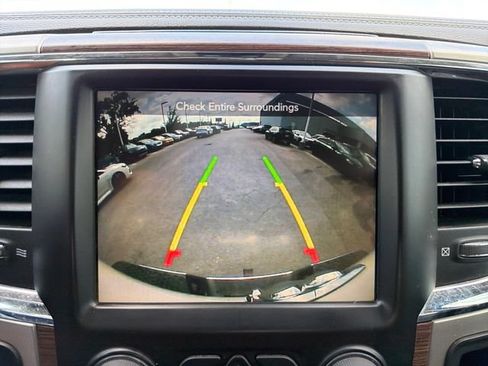 Used 2016 RAM 2500 Laramie w/ Convenience Group AWD/4WD image 14