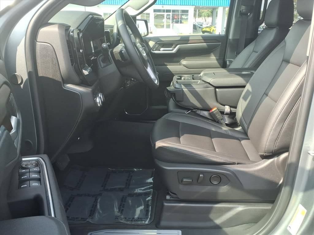 Used 2026 GMC Sierra 1500 SLT AWD/4WD image 19
