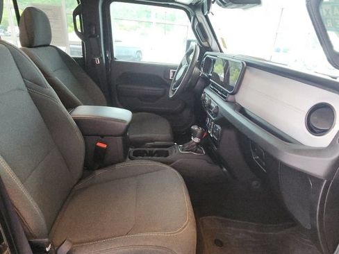 Used 2024 Jeep Wrangler Unlimited Sport AWD/4WD image 19