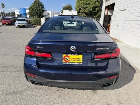 Used 2022 BMW M550i xDrive w/ Premium Package image 5