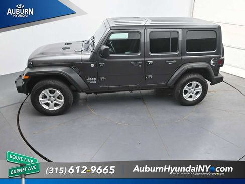 Used 2019 Jeep Wrangler Unlimited Sport S AWD/4WD image 33