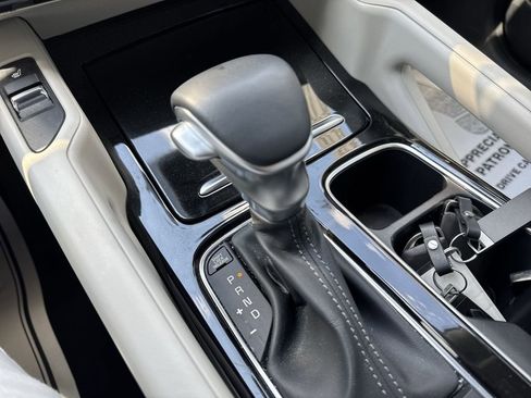 Used 2025 Kia Telluride S FWD image 20