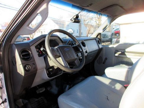 Used 2016 Ford F650 2WD Regular Cab Super Duty image 10