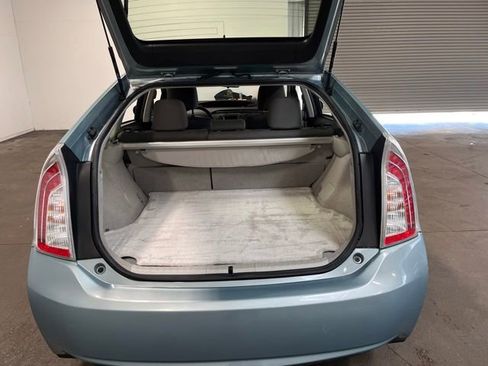 Used 2014 Toyota Prius Four image 16