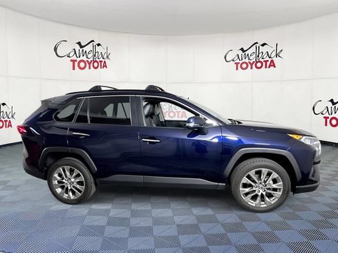 Used 2019 Toyota RAV4 Limited w/ Cold Weather Package FWD image 9
