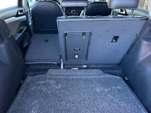 Used 2022 Volkswagen Taos SE image 15