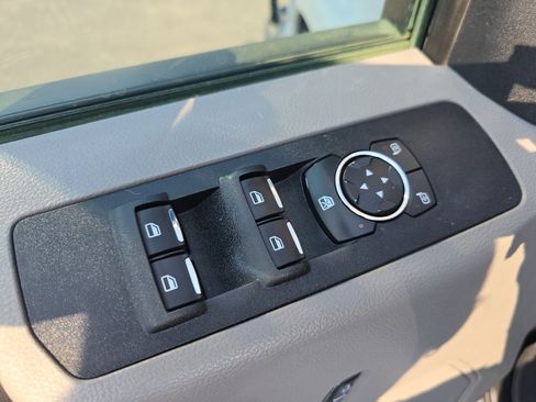 Used 2019 Ford F250 XLT w/ XLT Value Package AWD/4WD image 14