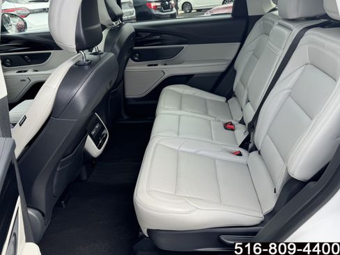 Used 2026 Lincoln Nautilus Premier w/ Equipment Group 102A AWD/4WD image 38