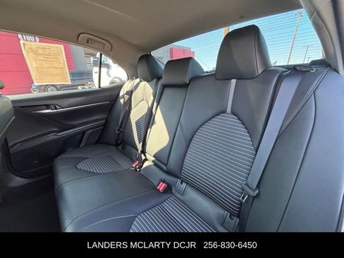 Used 2024 Toyota Camry SE image 17