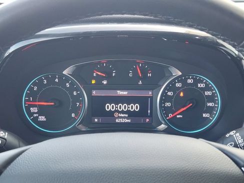 Used 2023 Chevrolet Traverse LT FWD image 7
