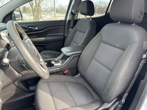 Certified 2023 GMC Acadia SLE image 11