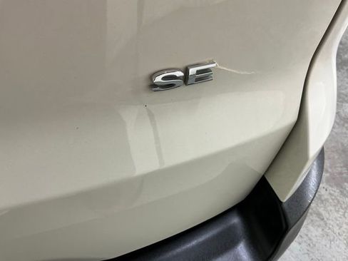 Used 2021 Ford EcoSport SE w/ SE Convenience Package FWD image 7