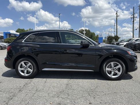 Used 2023 Audi Q5 2.0T Premium w/ Convenience Package AWD/4WD image 8