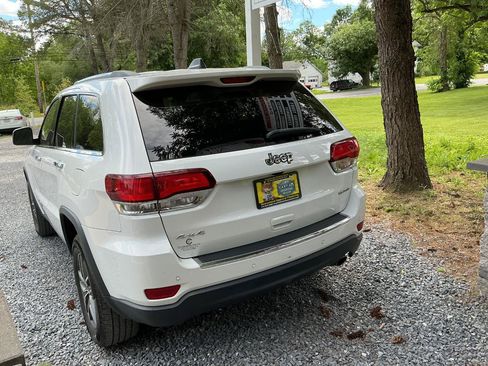 Used 2021 Jeep Grand Cherokee Limited w/ Sun & Sound Group AWD/4WD image 6