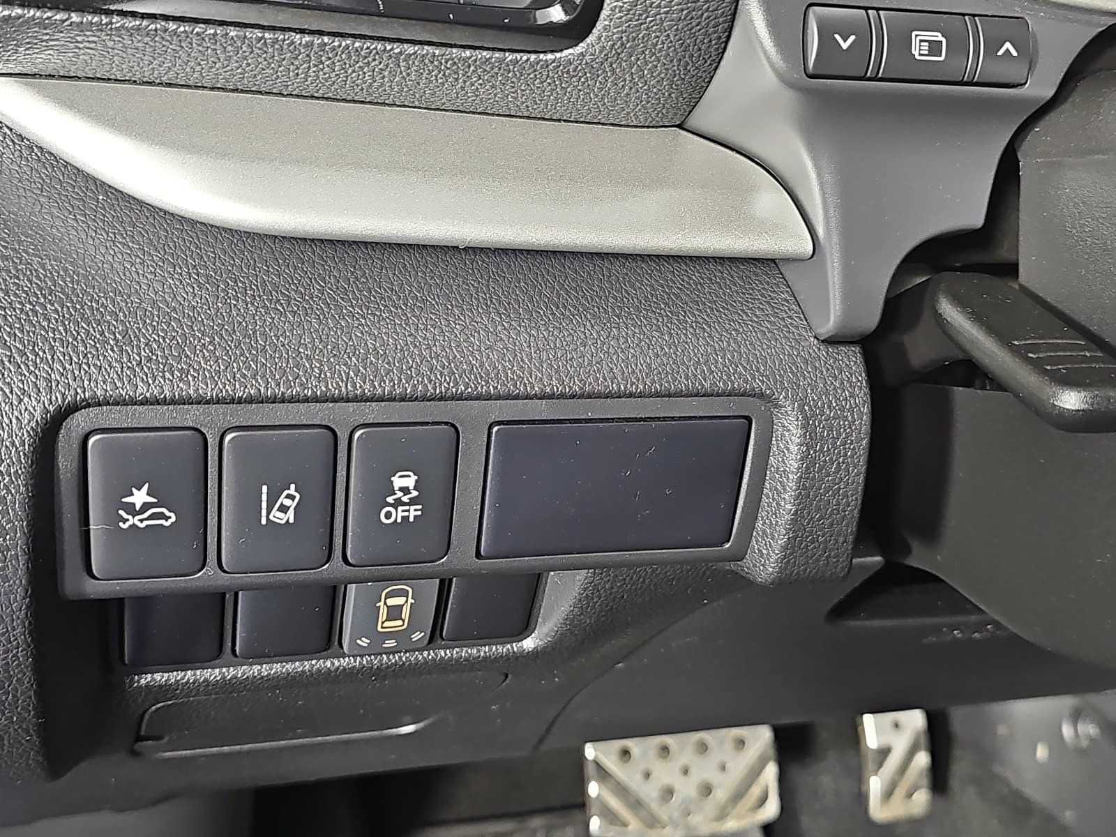 Used 2022 Mitsubishi Eclipse Cross SE AWD/4WD image 23