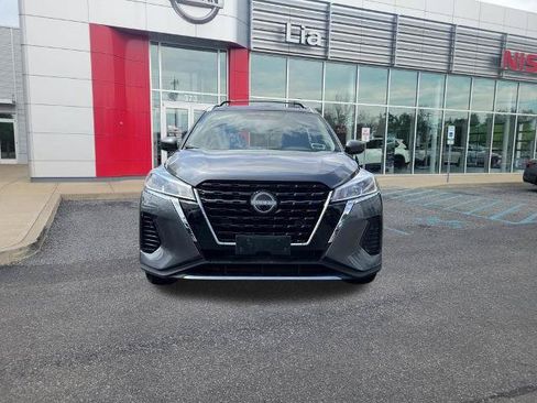 Certified 2023 Nissan Kicks SV FWD image 5