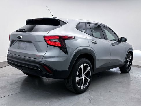 Used 2024 Chevrolet Trax RS w/ Driver Confidence Package image 10