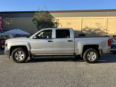 Used 2017 Chevrolet Silverado 1500 LT w/ All Star Edition image 3