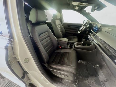 Used 2025 Honda CR-V Sport Touring image 30