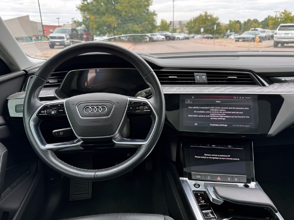 Used 2021 Audi e-tron Premium AWD/4WD image 30